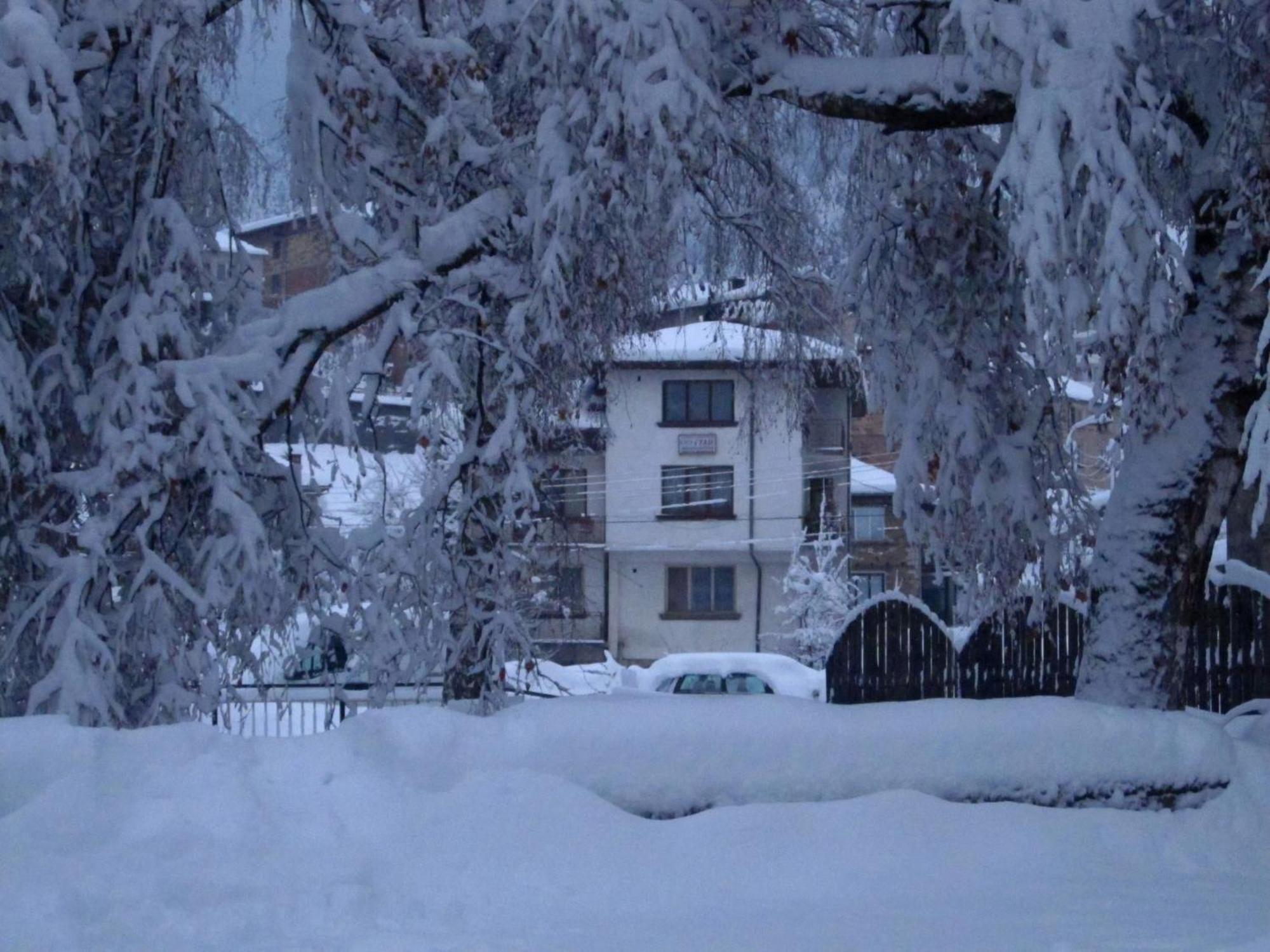 Guest Rooms Metaksinovi Chepelare Bagian luar foto